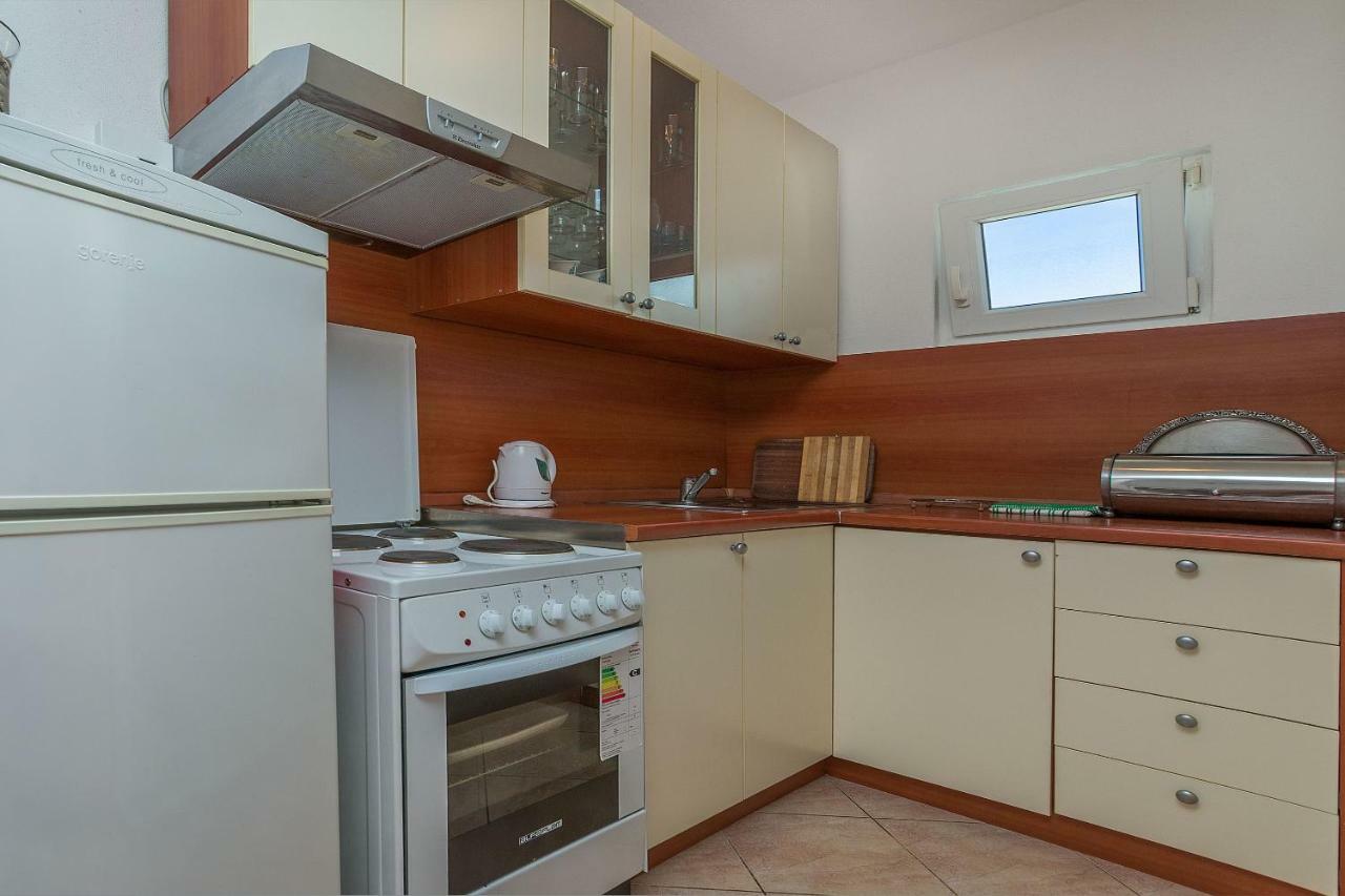Apartments Kristina Omiš Εξωτερικό φωτογραφία
